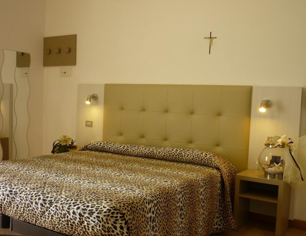 Hotel Solemare チェゼナーティコ 部屋 写真